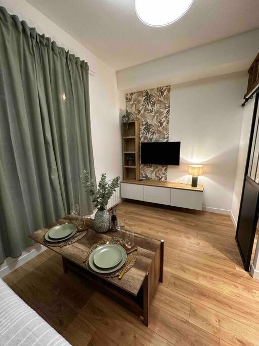 Apartmán Le P'Tit Antoine Pont-Évêque Exteriér fotografie